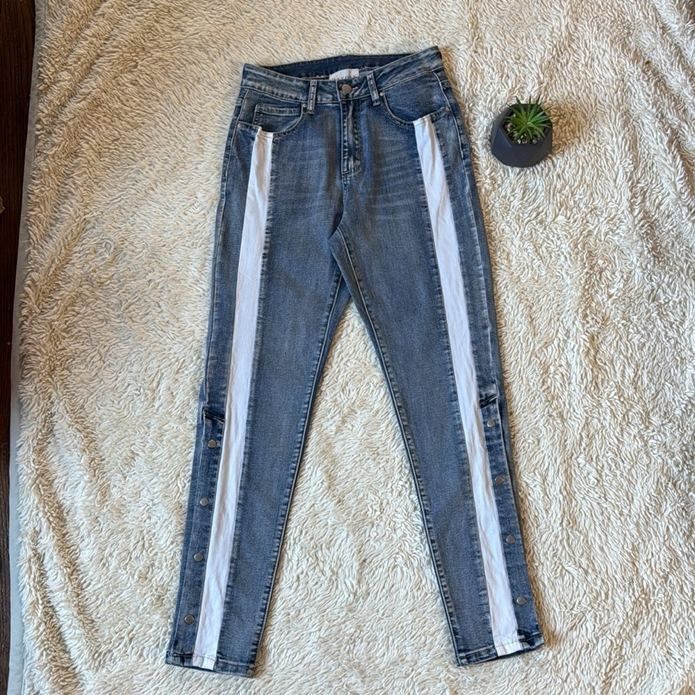 Hayden Stretch Snap Contrast Panel Jeans Size Small - Picture 3 of 15